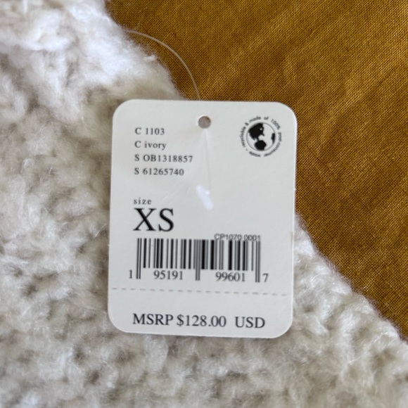 Free People oversized sweater - Picture 3 of 3